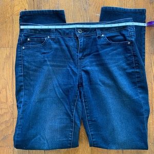 Jennifer Lopez Comfy Dark Wash Jeggings